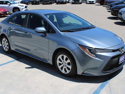 Used 2023 Toyota Corolla LE FWD image 3