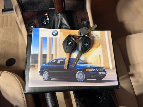 Used 2002 BMW 325Ci 325Ci Coupe 2D image 35