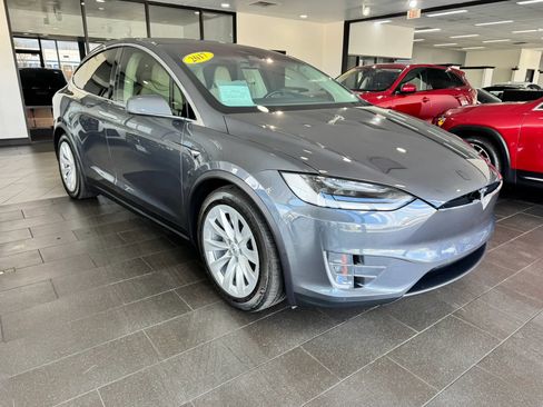 Used 2017 Tesla Model X 90D AWD/4WD image 6
