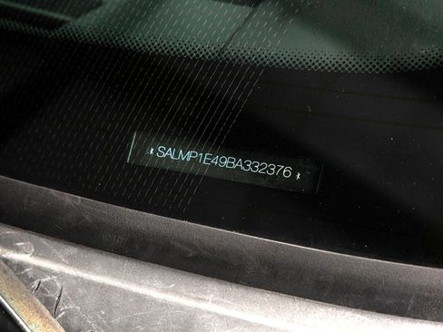 Used 2011 Land Rover Range Rover Autobiography image 44