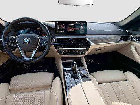 Used 2023 BMW 530i RWD image 16