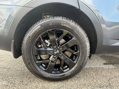 Used 2021 Kia Sorento S w/ Panoramic Sunroof Package AWD/4WD image 9