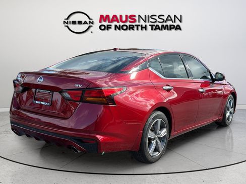 Used 2019 Nissan Altima 2.5 SV FWD image 10