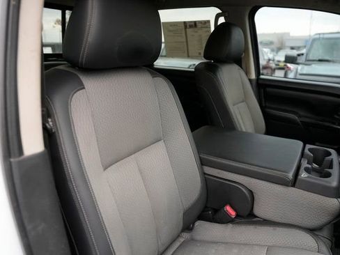 Used 2021 Nissan Titan S w/ S Utility Package image 19