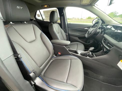 New 2026 Buick Encore GX Sport Touring w/ Advanced Technology Package FWD image 28