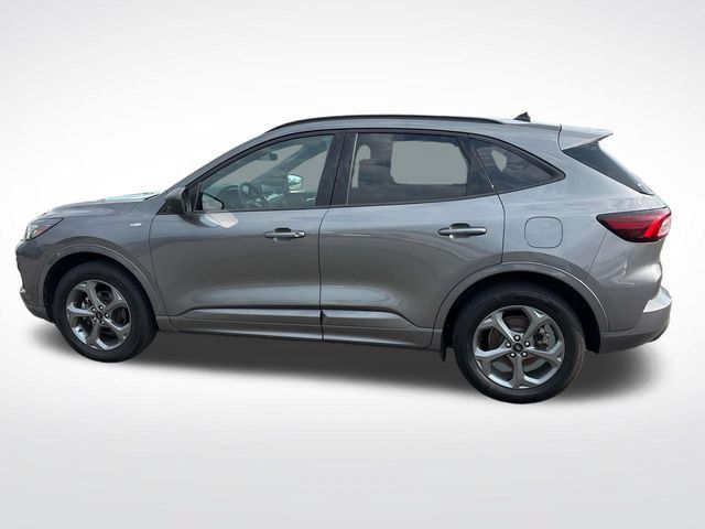 Used 2024 Ford Escape ST-Line AWD/4WD image 2