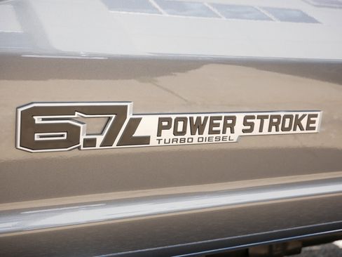 Used 2025 Ford F350 Lariat w/ FX4 Off-Road Package image 5