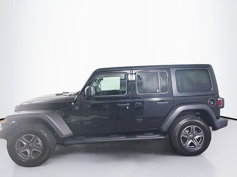 Used 2022 Jeep Wrangler Unlimited Sport AWD/4WD image 4