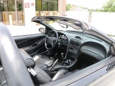 Used 1997 Ford Mustang GT RWD image 46