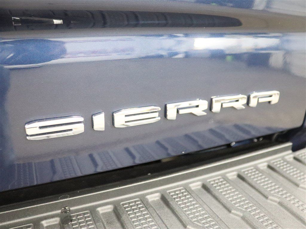 Used 2020 GMC Sierra 1500 Denali w/ Technology Package AWD/4WD image 9
