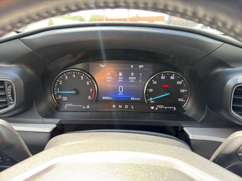 Used 2023 Ford Explorer XLT w/ Equipment Group 202A AWD/4WD image 19