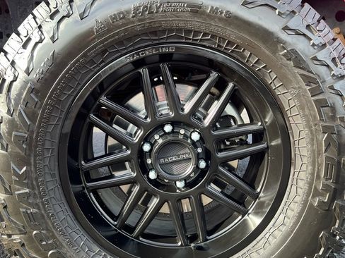 Used 2019 Ford F150 XLT image 12