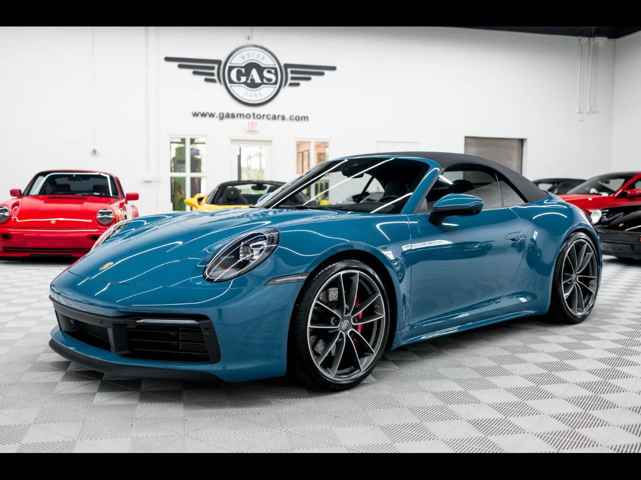 Used 2021 Porsche 911 Carrera S RWD image 3