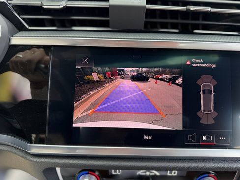 Used 2022 Audi Q3 2.0T Premium w/ Convenience Package image 53