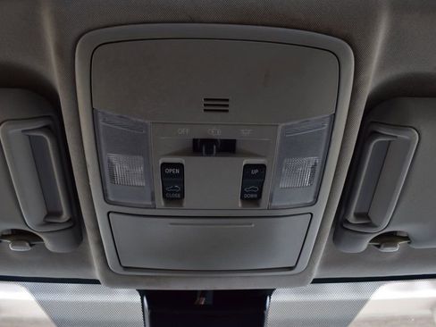 Used 2017 Toyota RAV4 XLE image 40