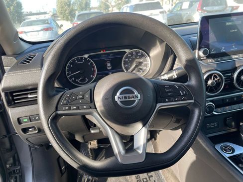 Used 2023 Nissan Sentra SV image 28
