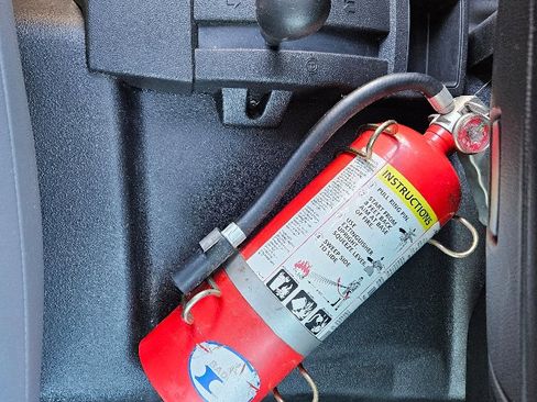 Used 2016 Chevrolet Silverado 3500 W/T image 38