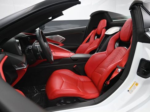 Used 2023 Chevrolet Corvette Stingray Premium Conv w/ Z51 Performance Package RWD image 24