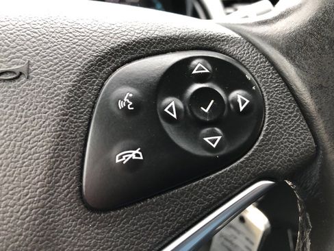 Used 2014 Chevrolet Impala LT w/ Convenience Package image 30