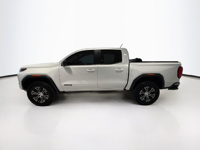 Used 2024 GMC Canyon AT4 w/ Technology Package AWD/4WD image 4