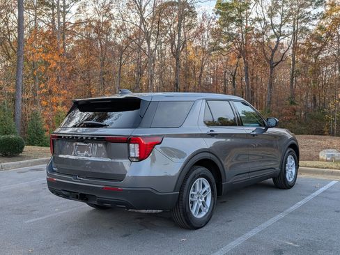 New 2026 Ford Explorer Active image 6