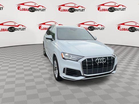 Used 2020 Audi Q7 3.0T Premium Plus AWD/4WD image 3