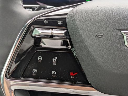 New 2026 Cadillac Vistiq Sport w/ LPO, Floor Liner Package image 31