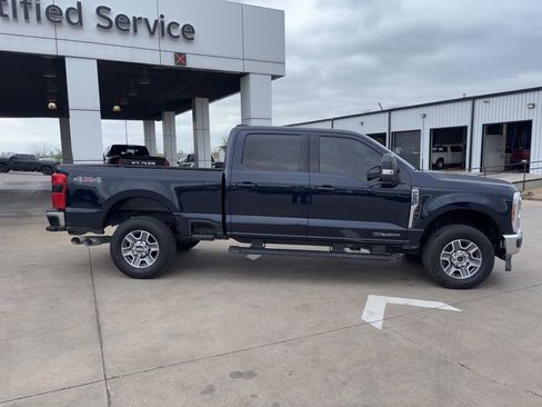Used 2024 Ford F250 Lariat image 2