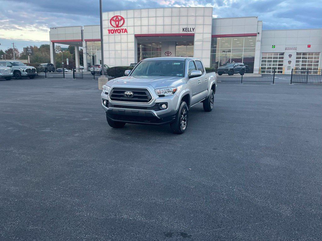 Certified 2023 Toyota Tacoma SR5 AWD/4WD image 1