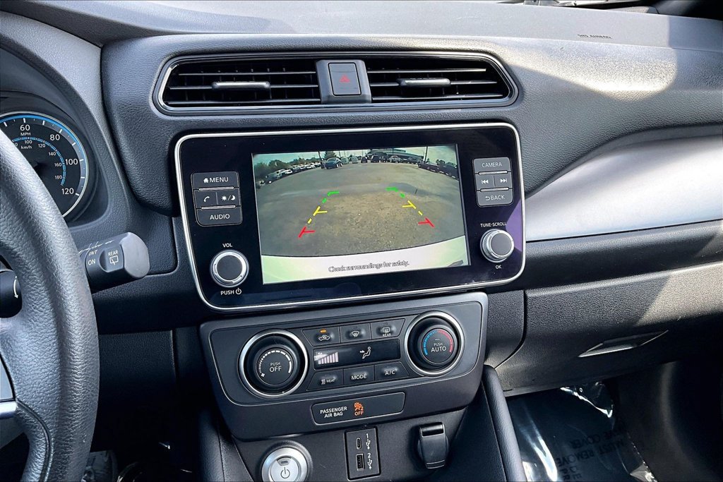Used 2025 Nissan Leaf S FWD image 17