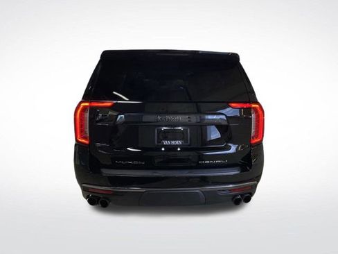 Used 2023 GMC Yukon XL Denali Ultimate image 16