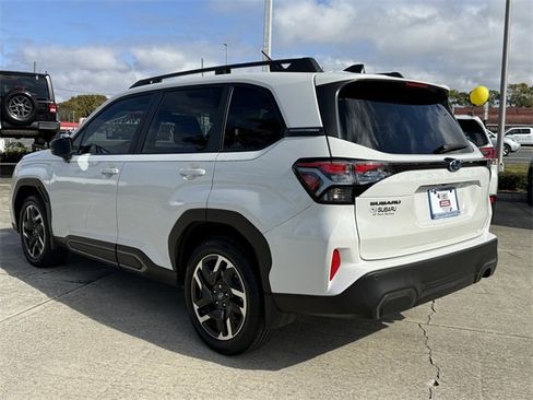 Certified 2025 Subaru Forester Limited image 4