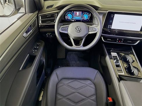 New 2025 Volkswagen Atlas Cross Sport SE image 15