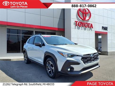 Used 2024 Subaru Crosstrek 2.0i Premium image 1