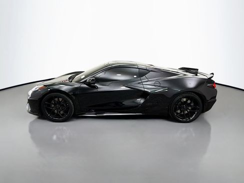 Used 2025 Chevrolet Corvette Z06 RWD image 4