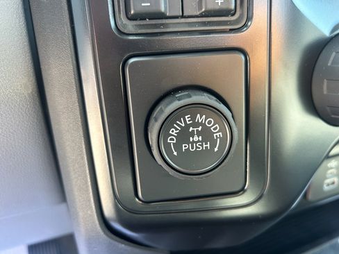 New 2025 Ford F350 XL w/ XL Chrome Package image 18