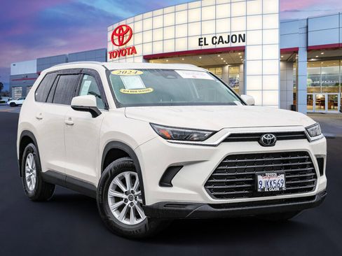 Certified 2024 Toyota Grand Highlander XLE image 1