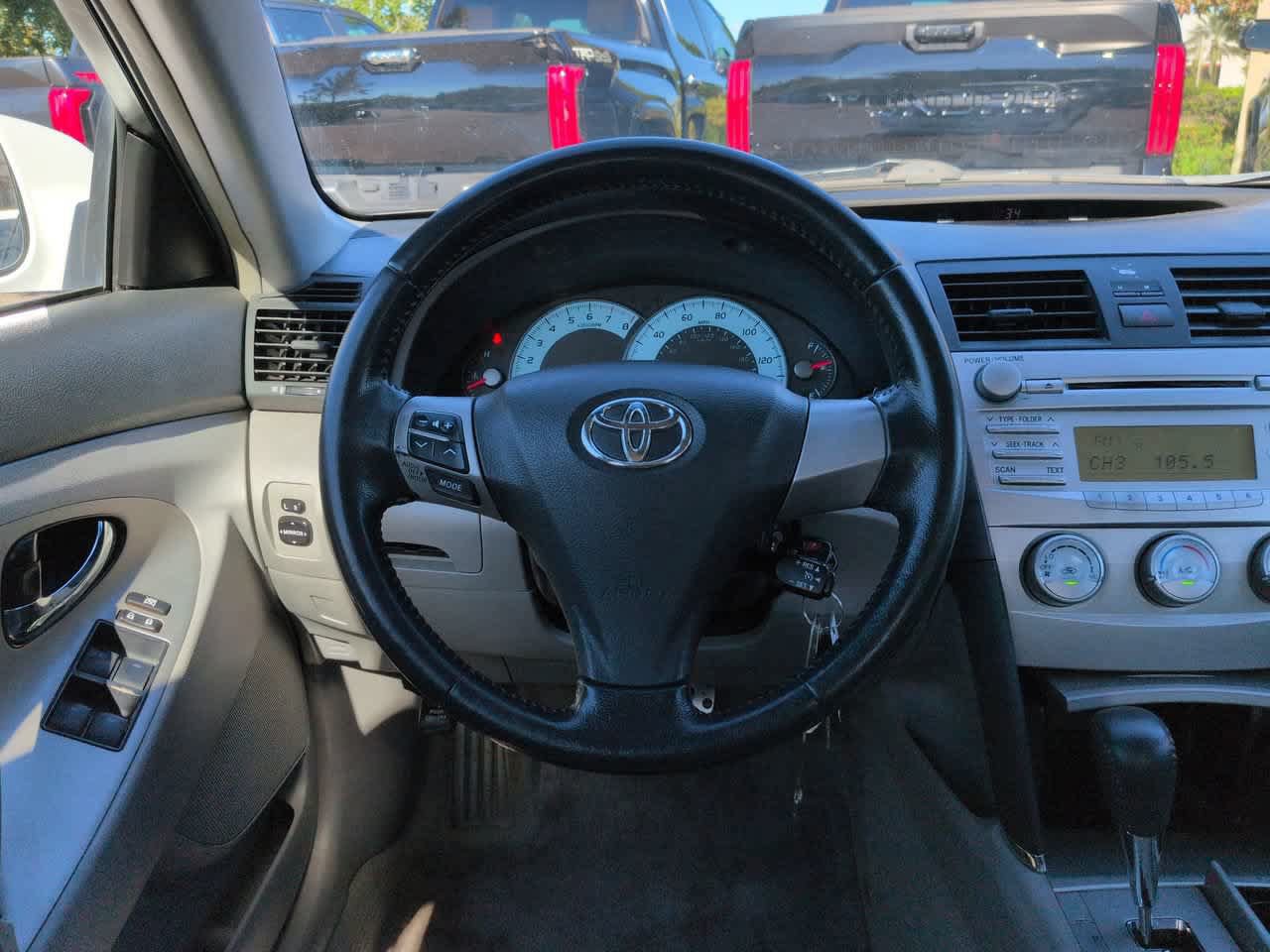 Used 2011 Toyota Camry SE w/ SE Extra-Value Pkg #1 FWD image 15