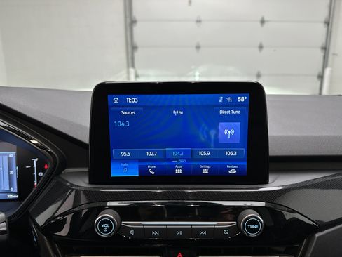 Used 2025 Ford Escape ST-Line AWD/4WD image 29