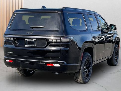 New 2026 Jeep Grand Wagoneer Limited AWD/4WD image 9