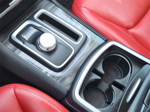 Used 2021 Chrysler 300 Touring w/ Sport Appearance Package image 20