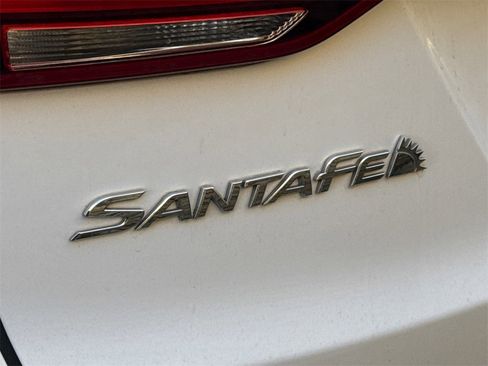 Used 2018 Hyundai Santa Fe Sport w/ 2.4L Value Package 02 image 8