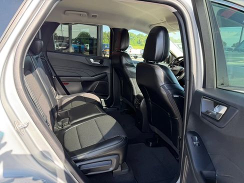 Used 2023 Ford Escape SE FWD image 13