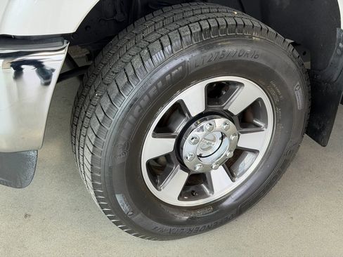 Used 2016 Ford F350 Lariat w/ Lariat Ultimate Package AWD/4WD image 9