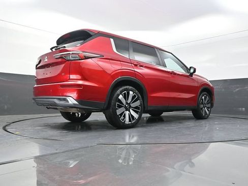 Used 2025 Mitsubishi Outlander SE FWD image 38