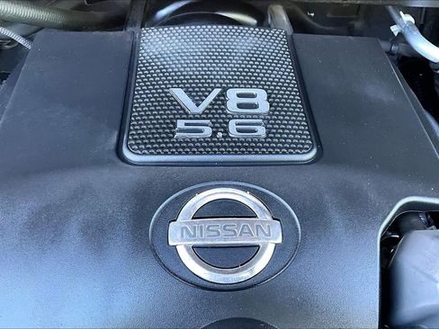 Used 2014 Nissan Titan SV w/ SV Premium Utility Package AWD/4WD image 32