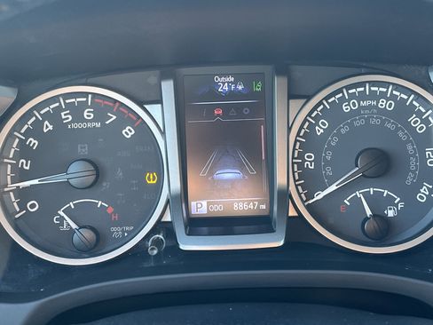 Certified 2022 Toyota Tacoma SR5 image 22