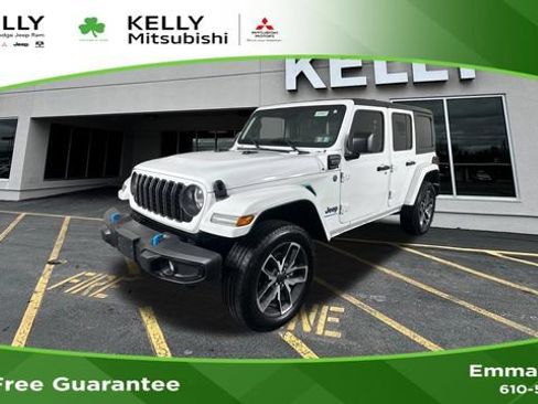 Certified 2024 Jeep Wrangler Unlimited AWD/4WD image 1