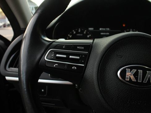 Used 2018 Kia Stinger Premium RWD image 27