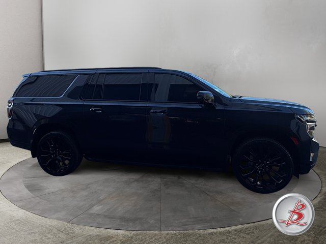 Used 2023 Chevrolet Suburban RST w/ Luxury Package AWD/4WD image 8
